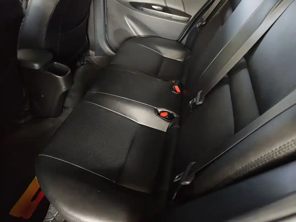 Toyota Yaris L — миниатюра 17
