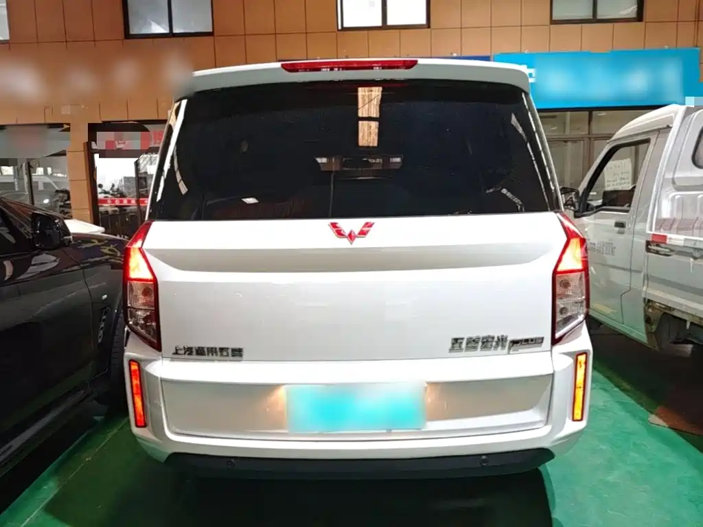 Wuling Hongguang PLUS — миниатюра 6