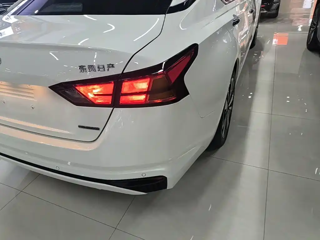 Nissan Teana — миниатюра 8