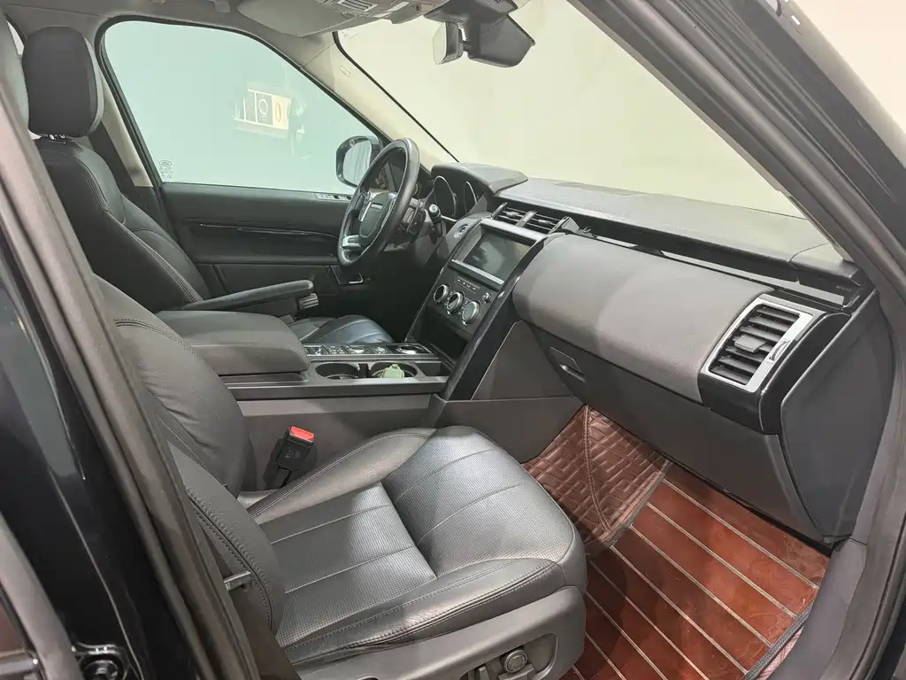 Land Rover Discovery — миниатюра 8