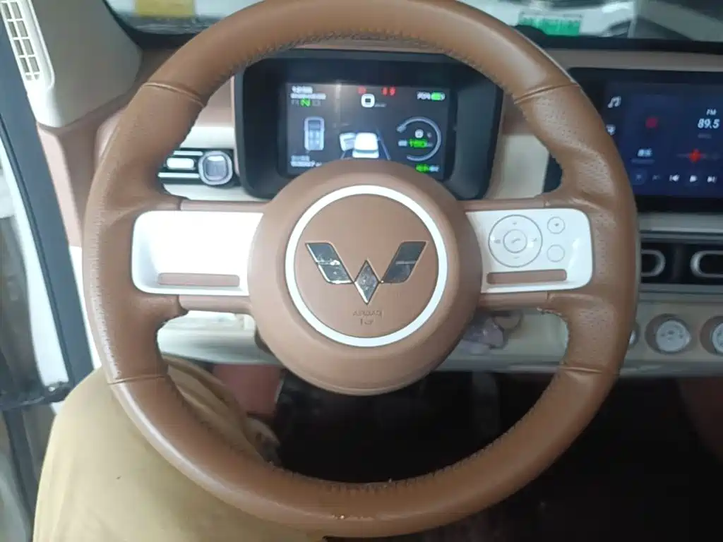 Wuling MINIEV — миниатюра 11
