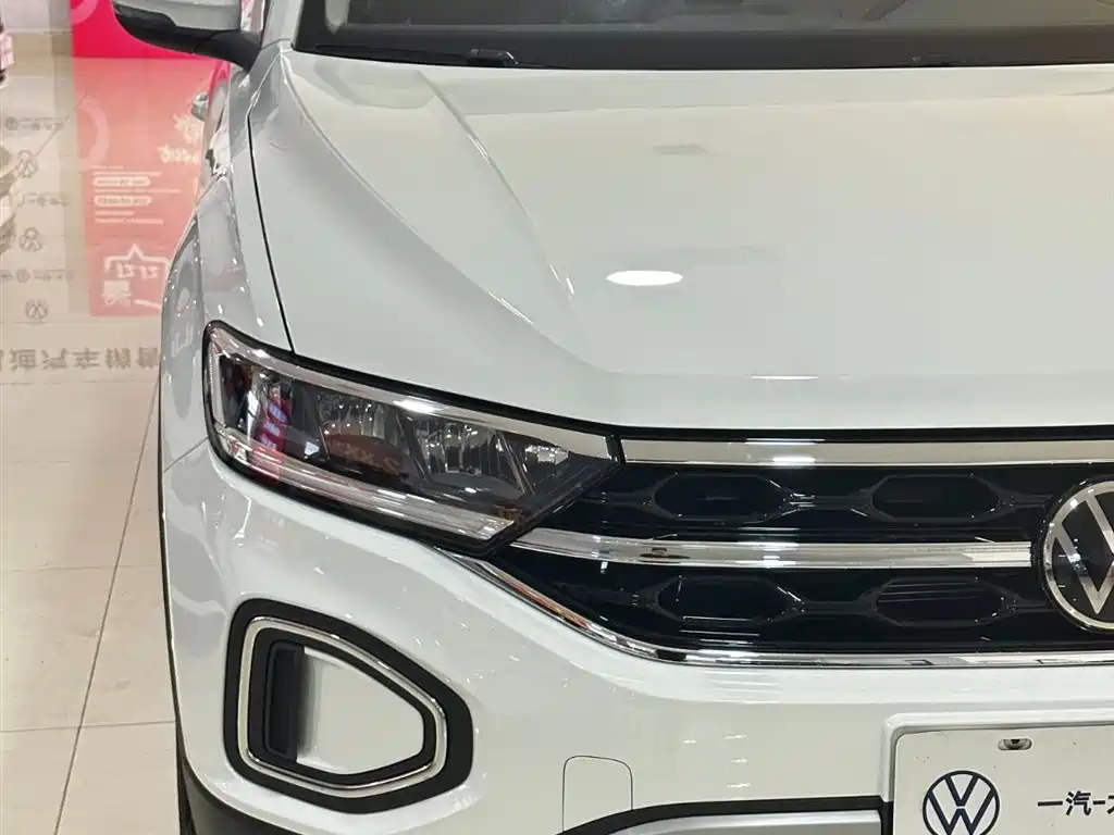 VOLKSWAGEN T ROC EXPLORING SONGS