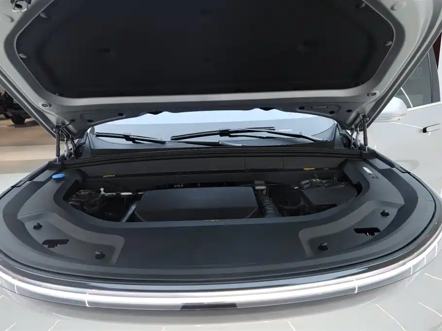 Li Auto L8 2023 Pro