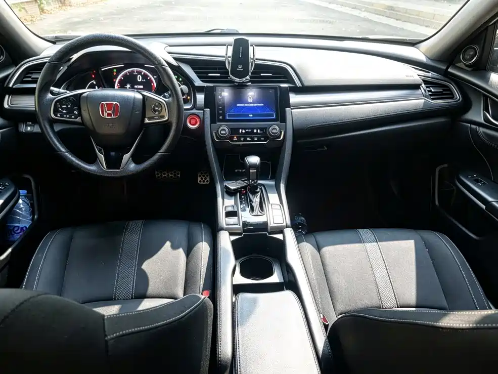 Honda Civic — миниатюра 5