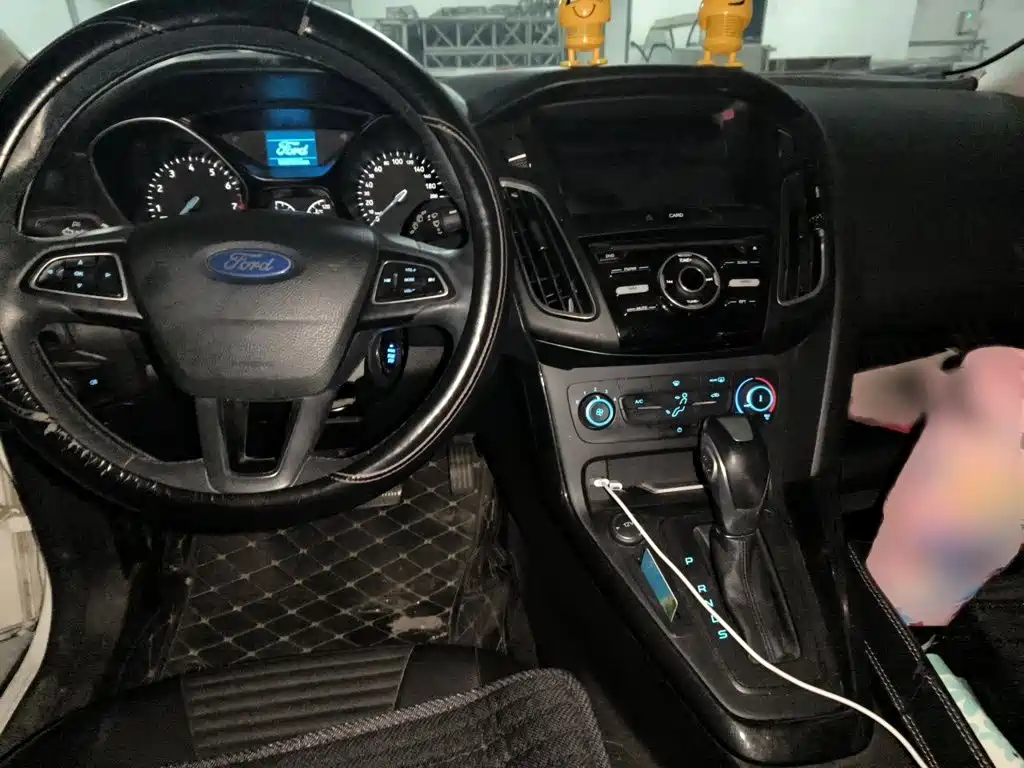Ford Focus — миниатюра 13