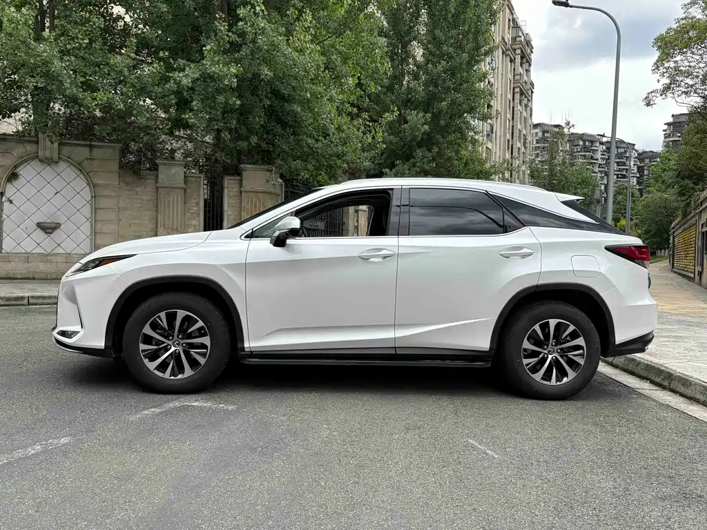 Lexus RX — миниатюра 17