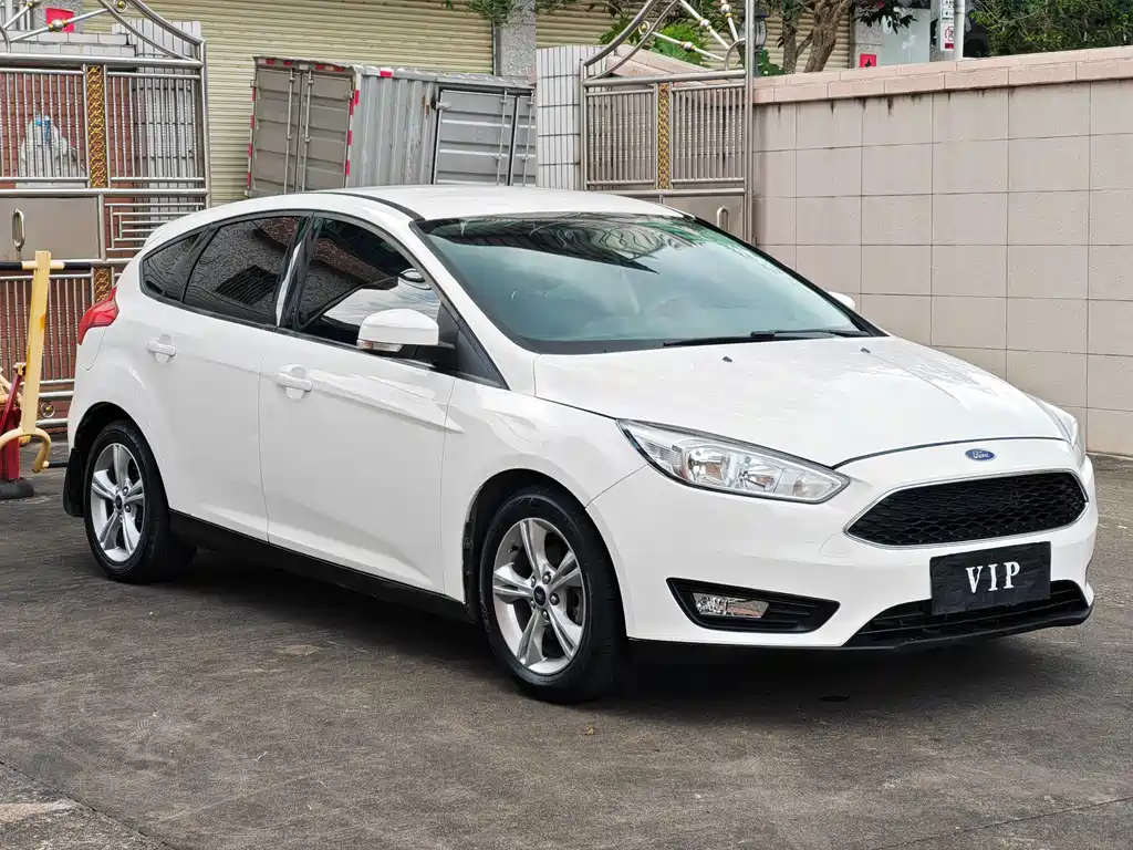 Ford Focus — миниатюра 3
