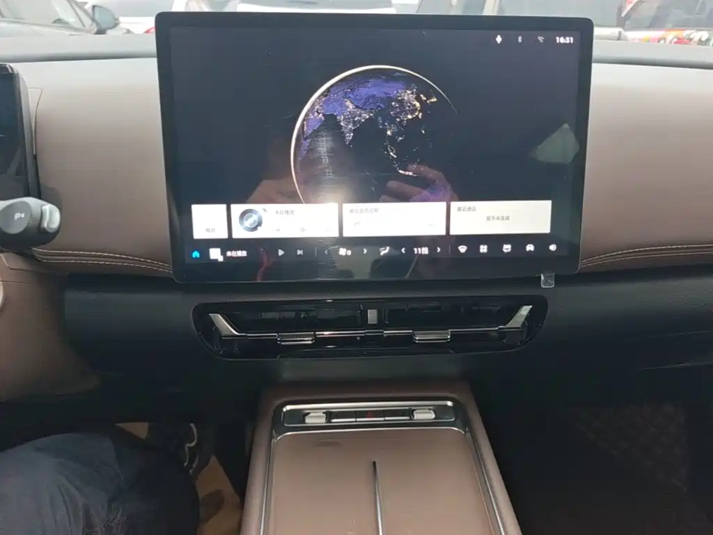 Wuling Xingguang 730 New Energy — миниатюра 13