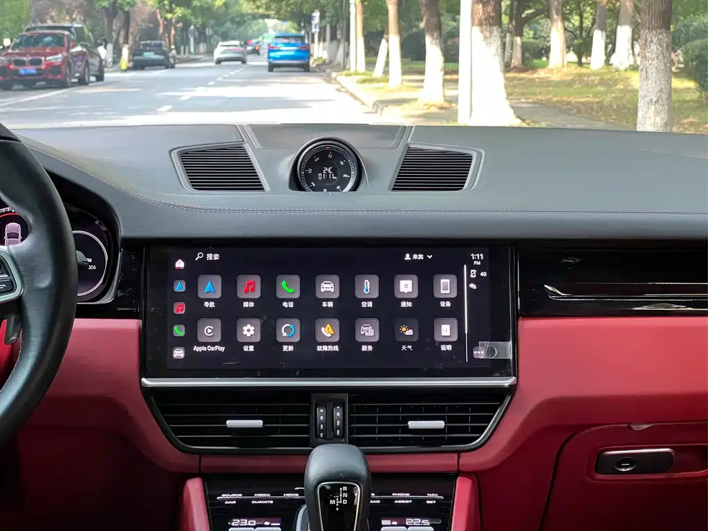 Porsche Cayenne — миниатюра 14