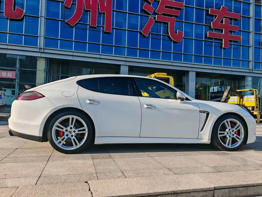 Porsche Panamera — миниатюра 6