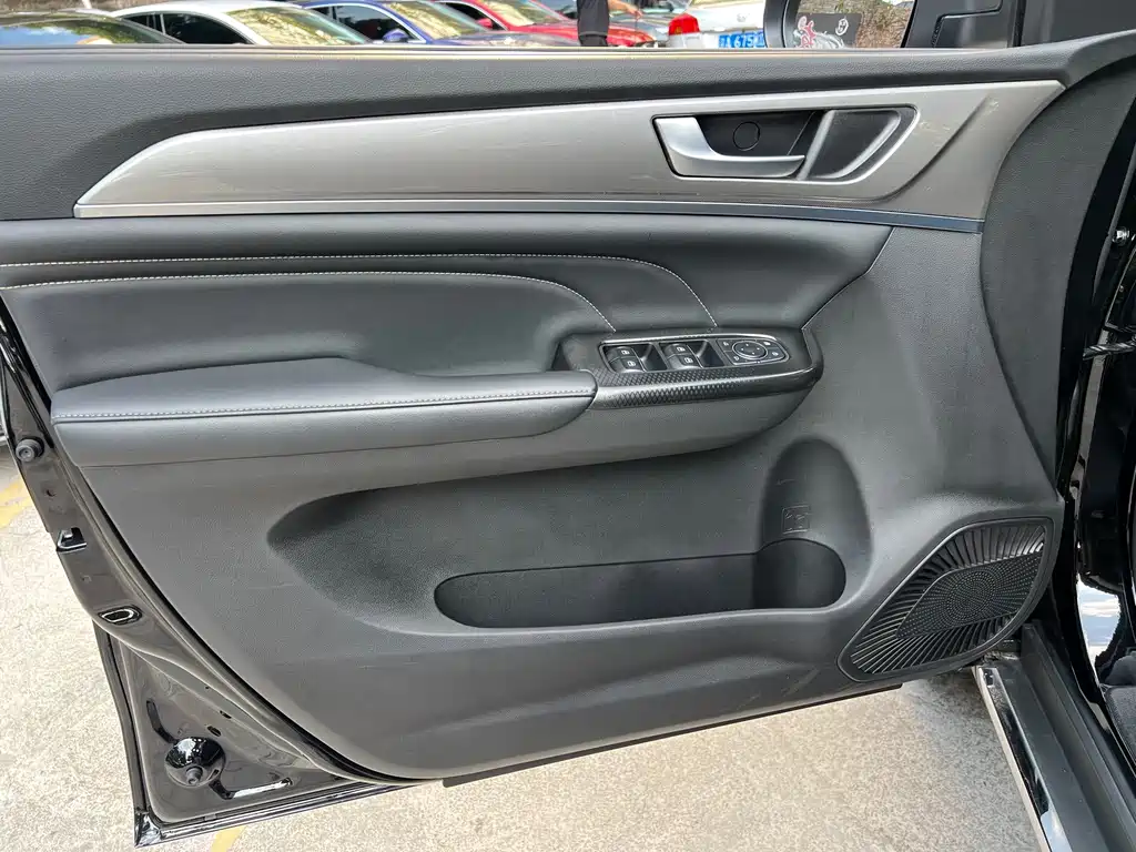 Haval M6 — миниатюра 7