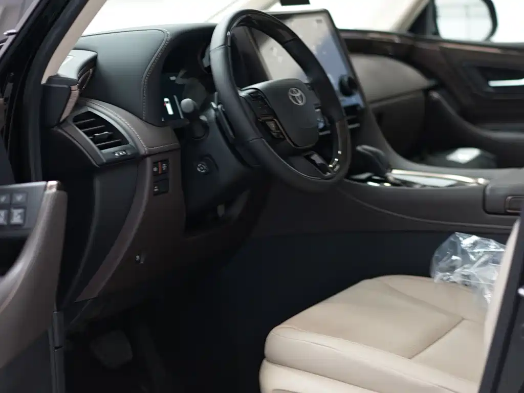 Toyota Alphard 2024 2.5L Luxury