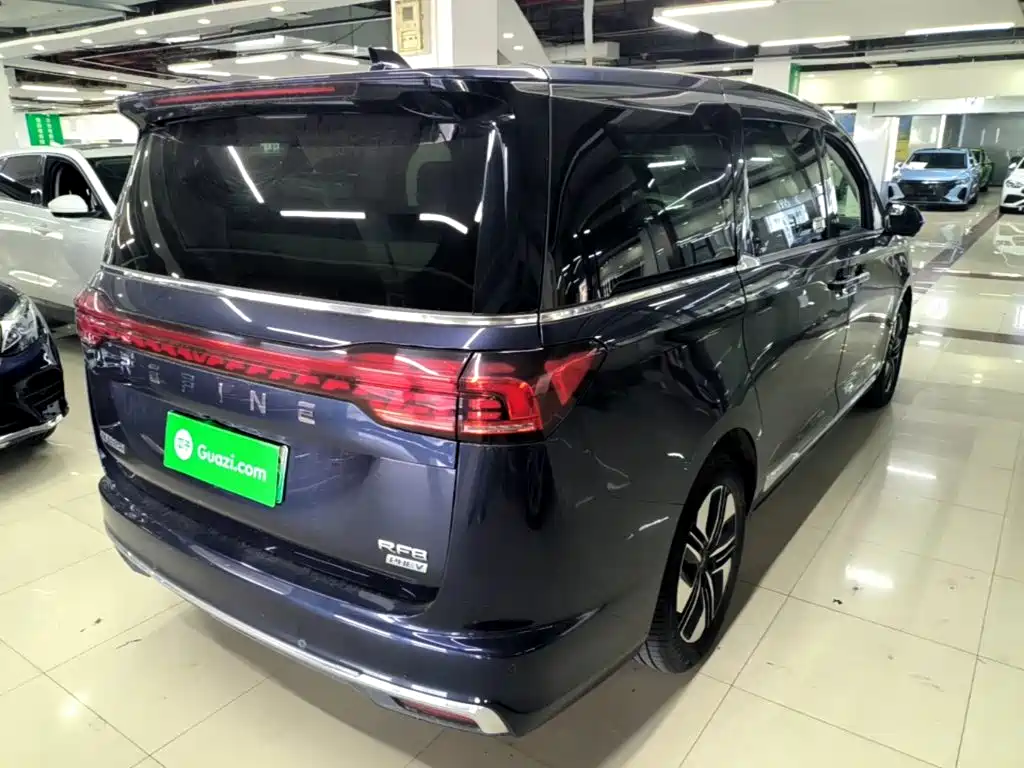 JAC Refine Refine RF8 PHEV — миниатюра 7