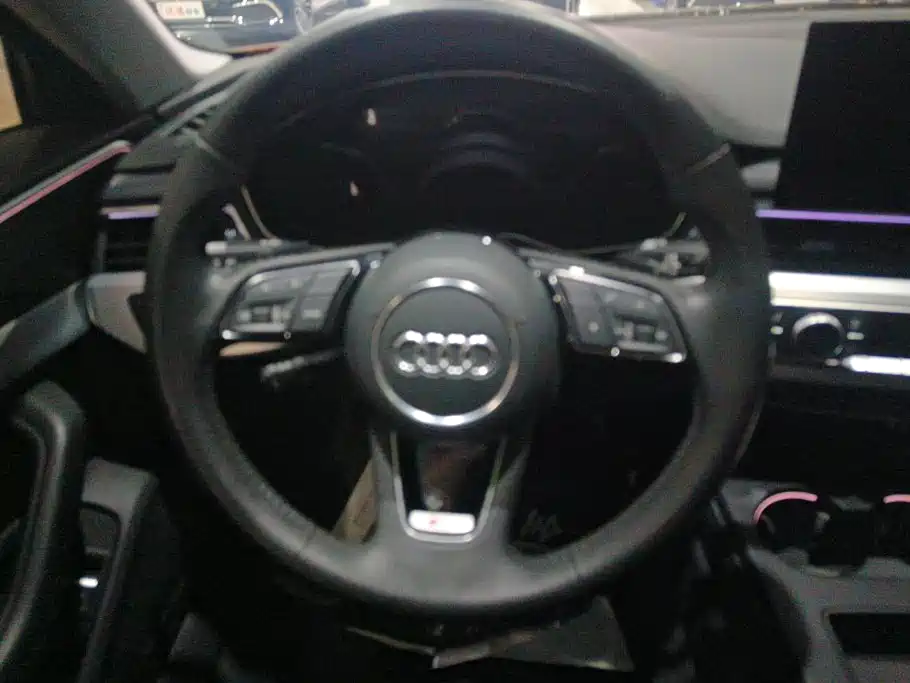 Audi A4L — миниатюра 15