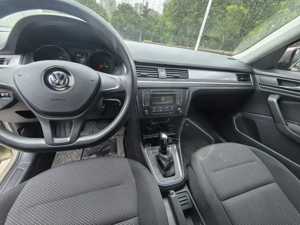 Volkswagen Bora — миниатюра 11