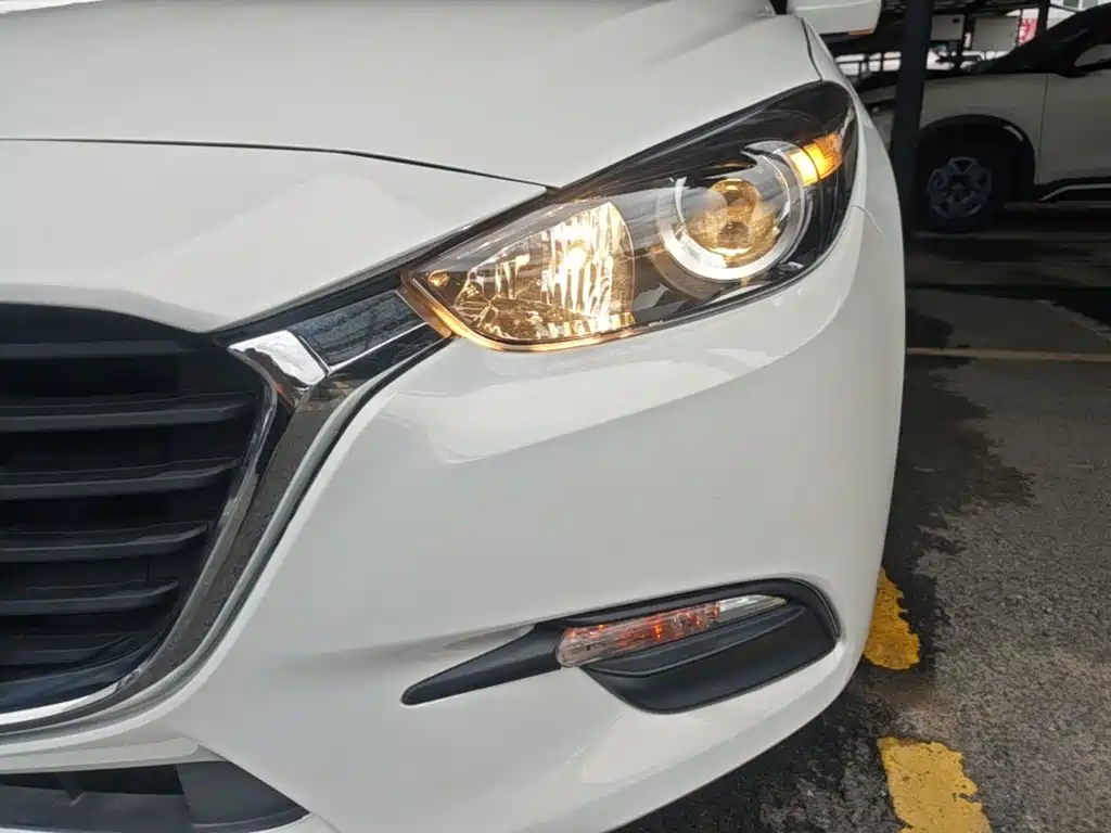 Mazda 3 Axela — миниатюра 24