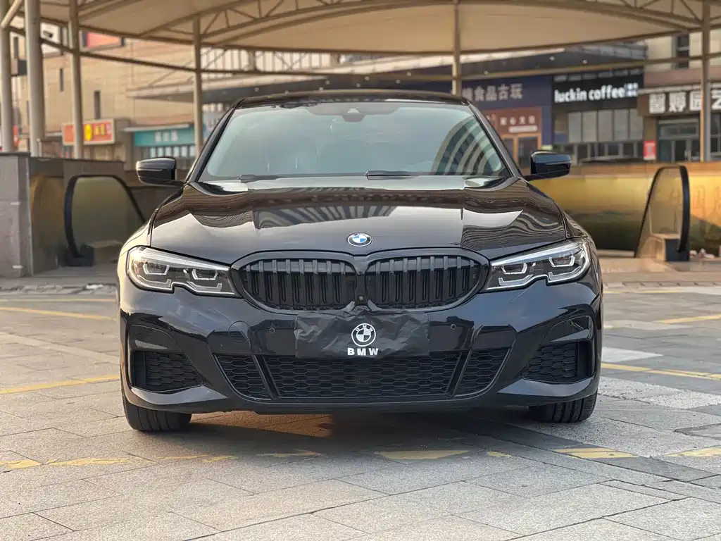BMW 3 Series 2021