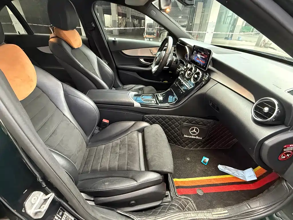 MERCEDES-BENZ C CLASS