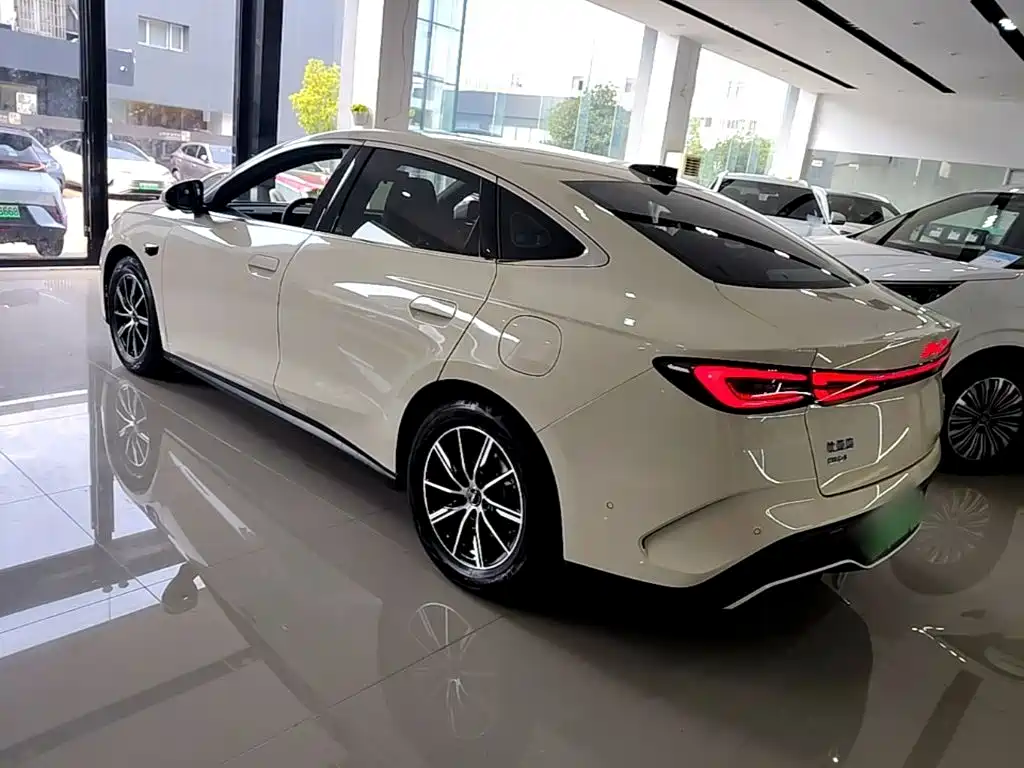 BYD Seal 06 — миниатюра 5