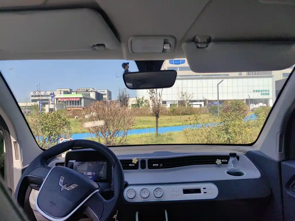 Wuling MINIEV — миниатюра 9