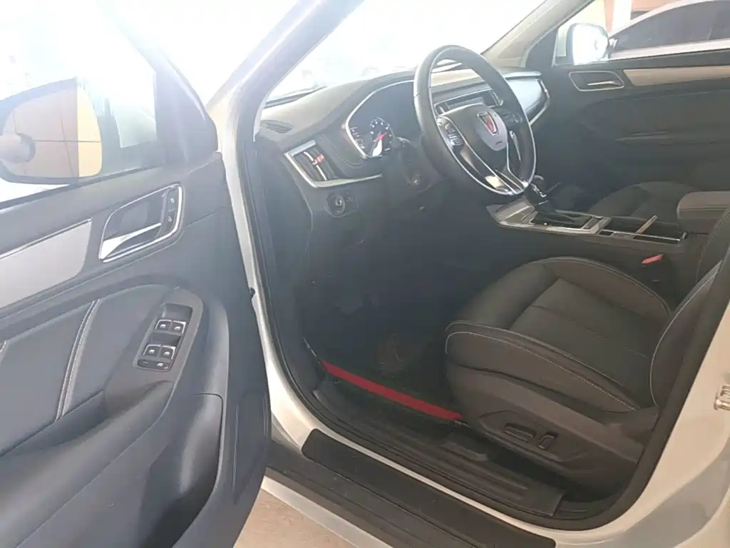 Roewe RX5 — миниатюра 16