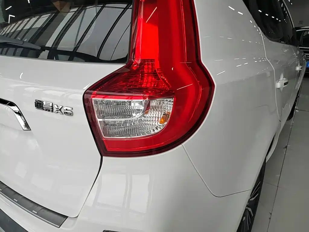 Geely Vision X6 — миниатюра 8