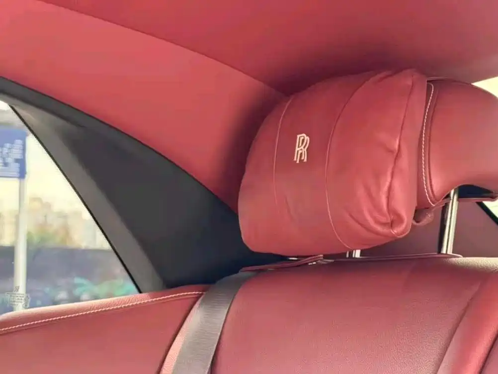 Rolls-Royce Ghost — миниатюра 10