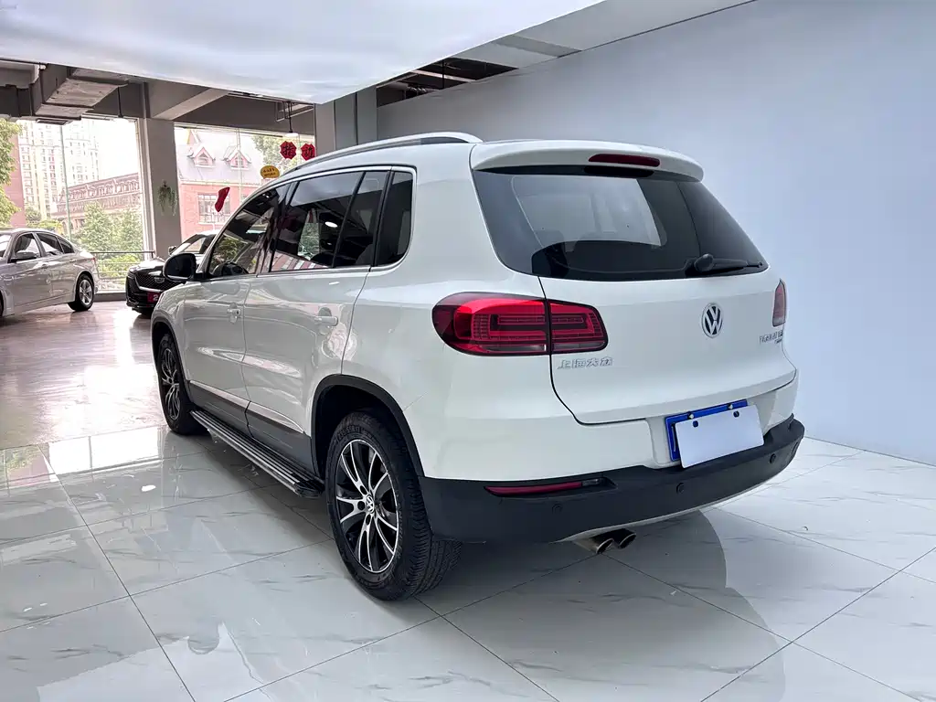 Volkswagen Tiguan 2013 1.8TSI AT Luxury