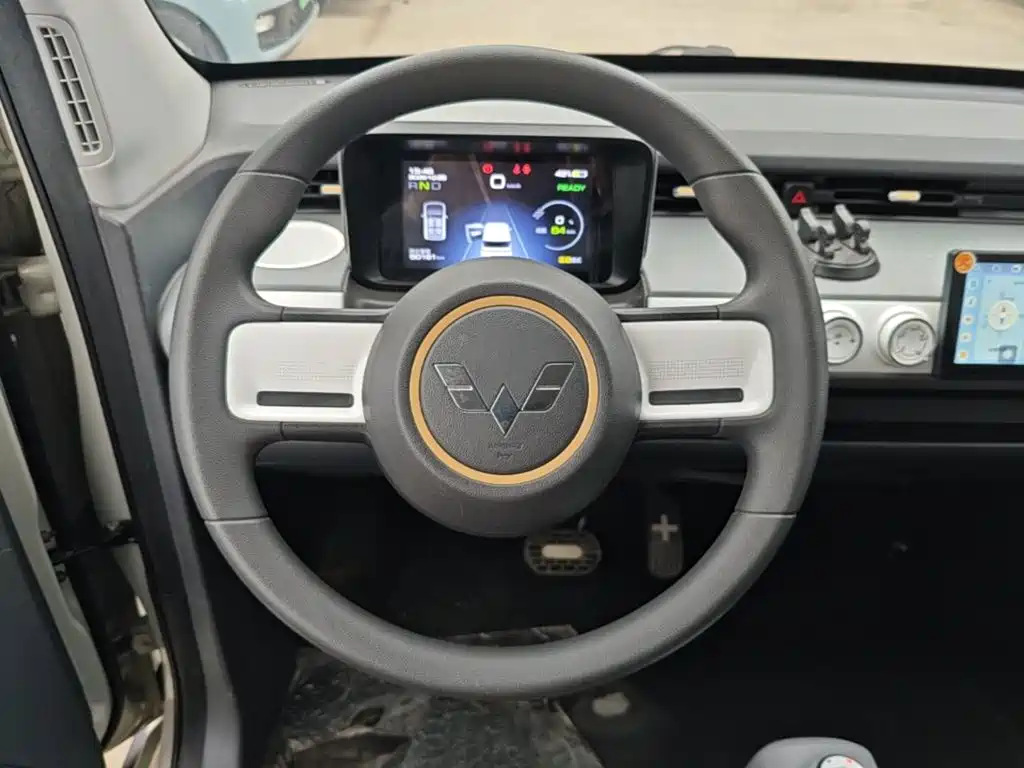 Wuling MINIEV — миниатюра 11