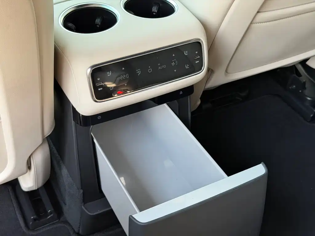 Li Auto Li L8 — миниатюра 14