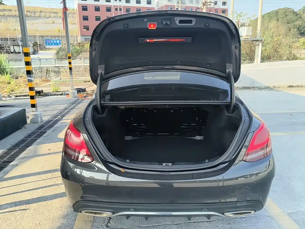 Mercedes-Benz C-Class — миниатюра 19