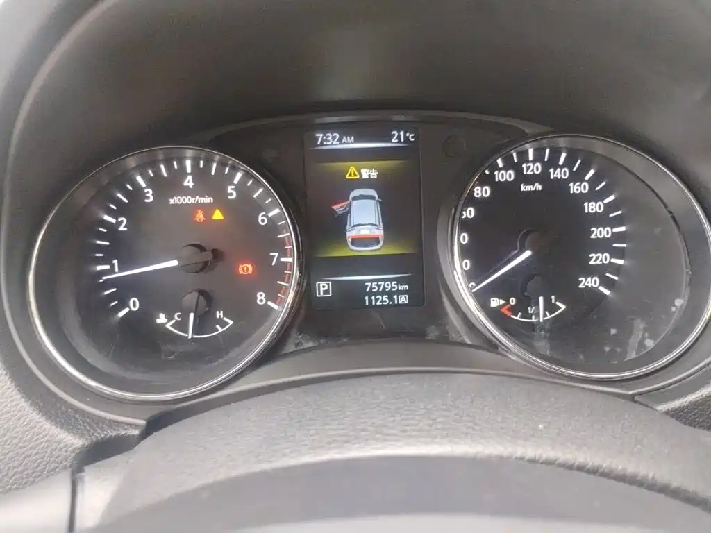 Nissan Qashqai — миниатюра 7