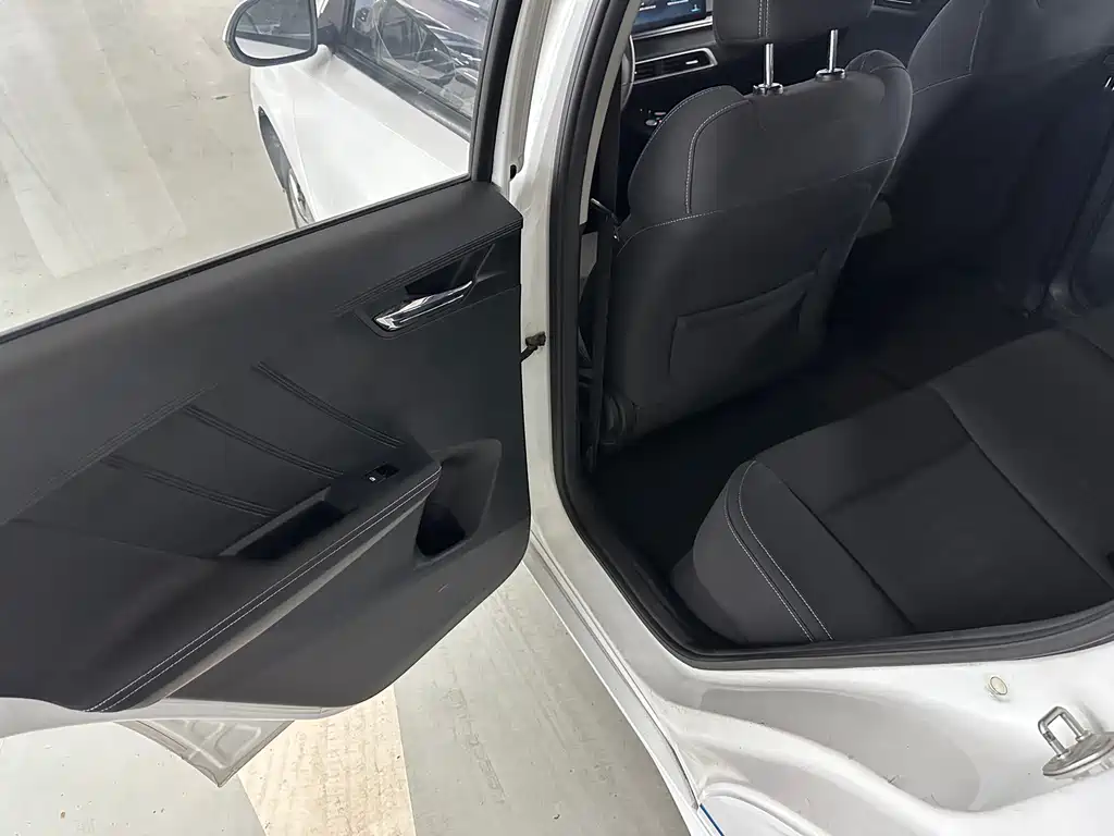 BYD e2 — миниатюра 14