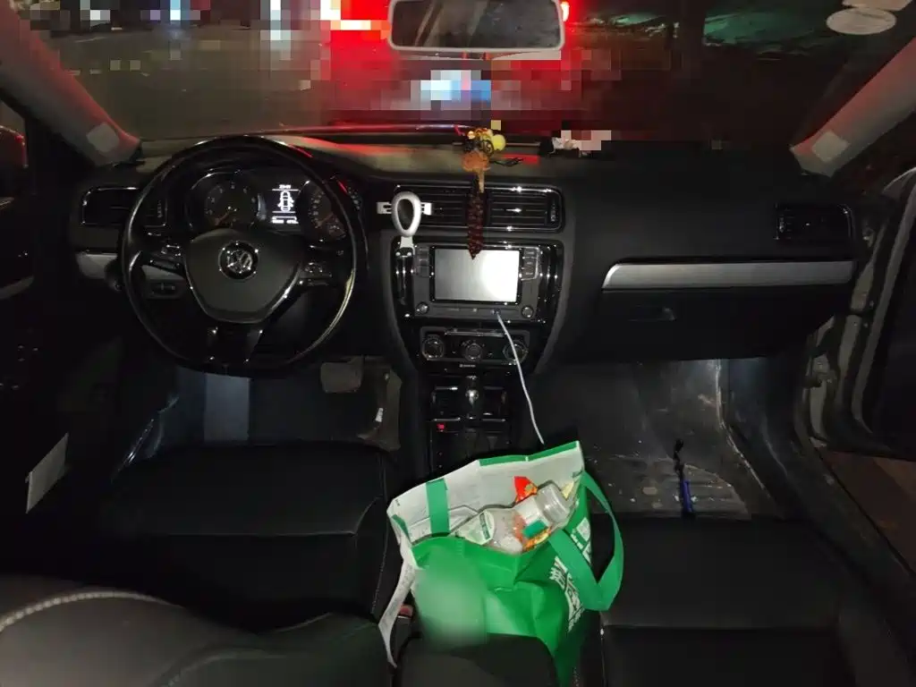 Volkswagen Sagitar — миниатюра 13