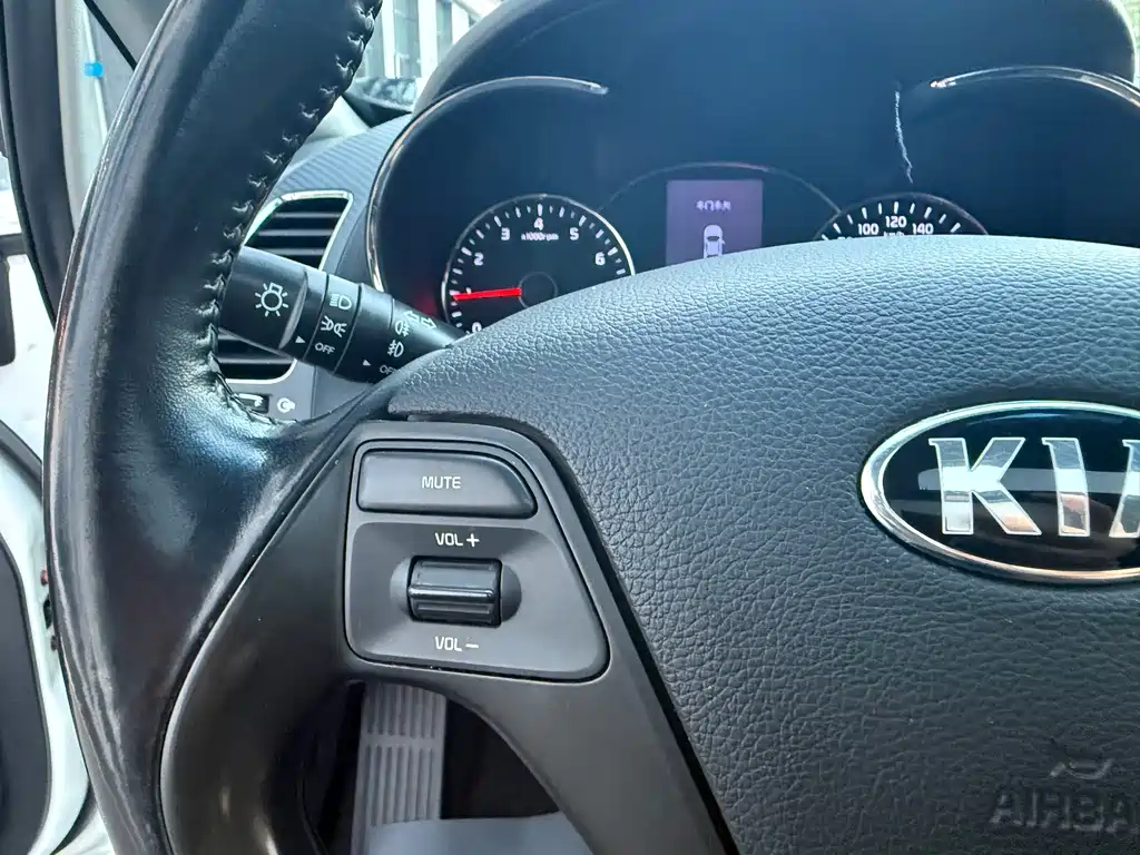 Kia K3 — миниатюра 10
