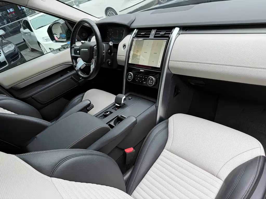 Land Rover Discovery — миниатюра 12