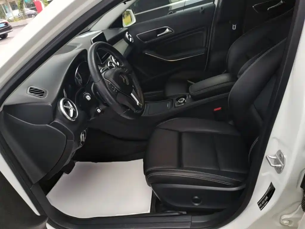 Mercedes-Benz GLA — миниатюра 15