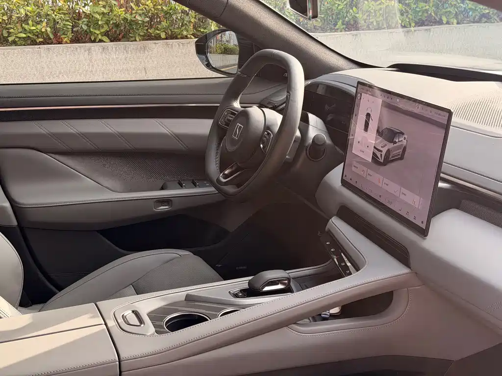 ZEEKR EXTREME KRYPTON 001