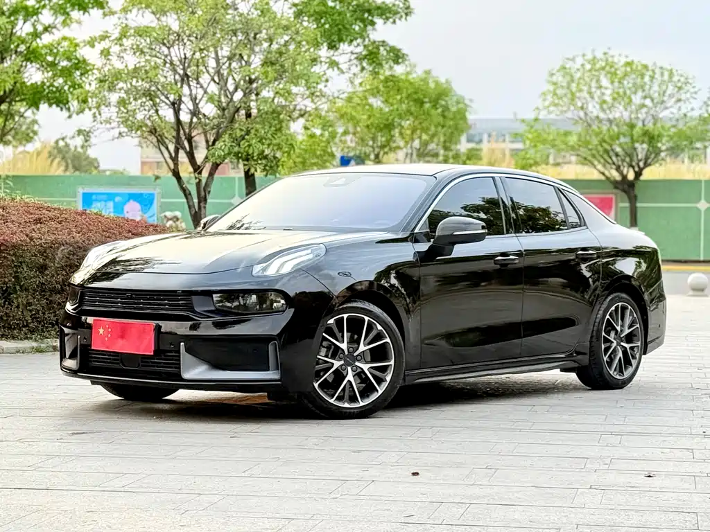 Lynk & Co 03 2022