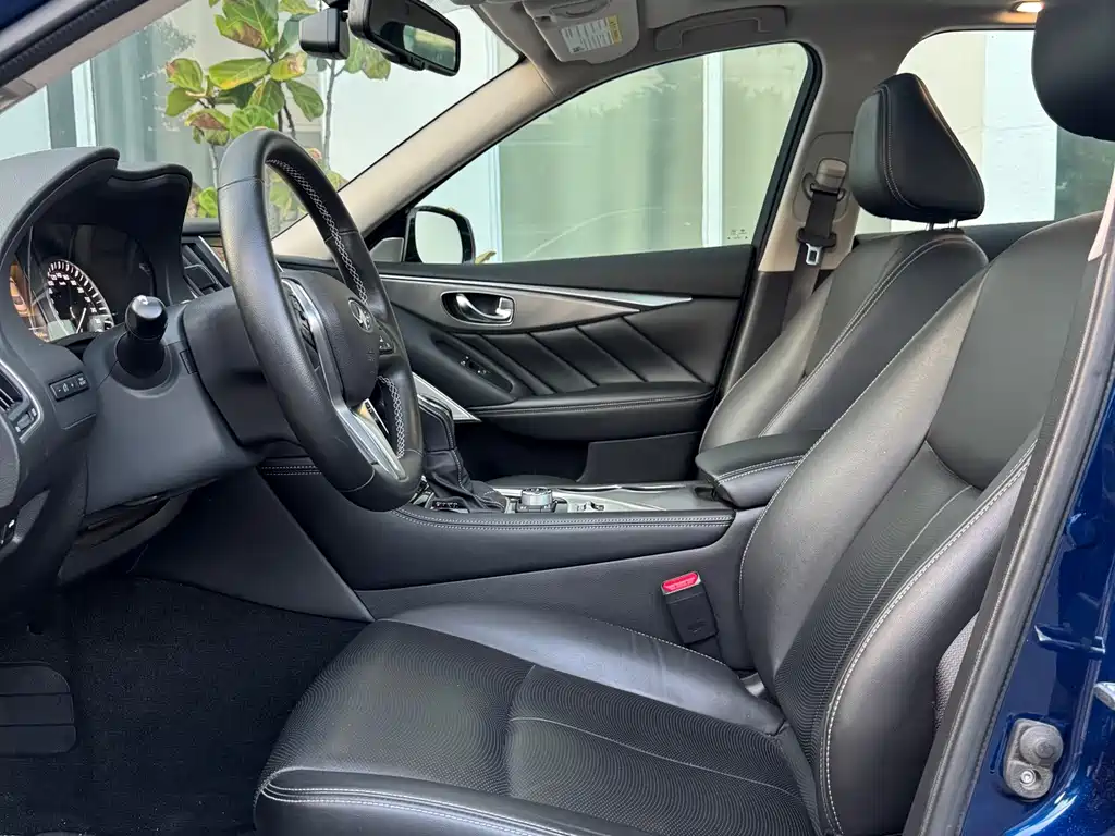 Infiniti Q50L — миниатюра 5