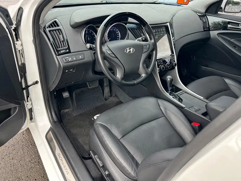 Hyundai Sonata — миниатюра 6