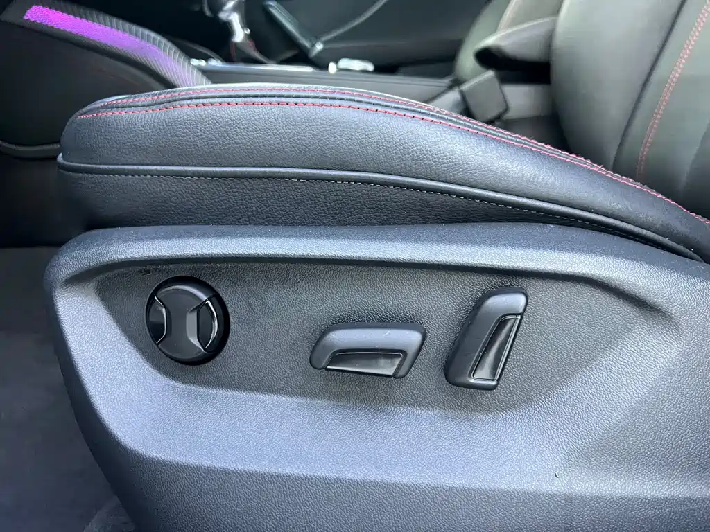 Audi Q2L 2022 35 TFSI Fashion