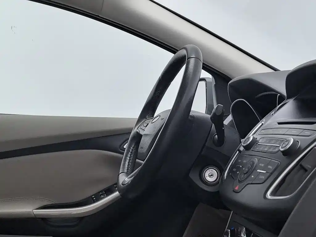 Ford Focus — миниатюра 22