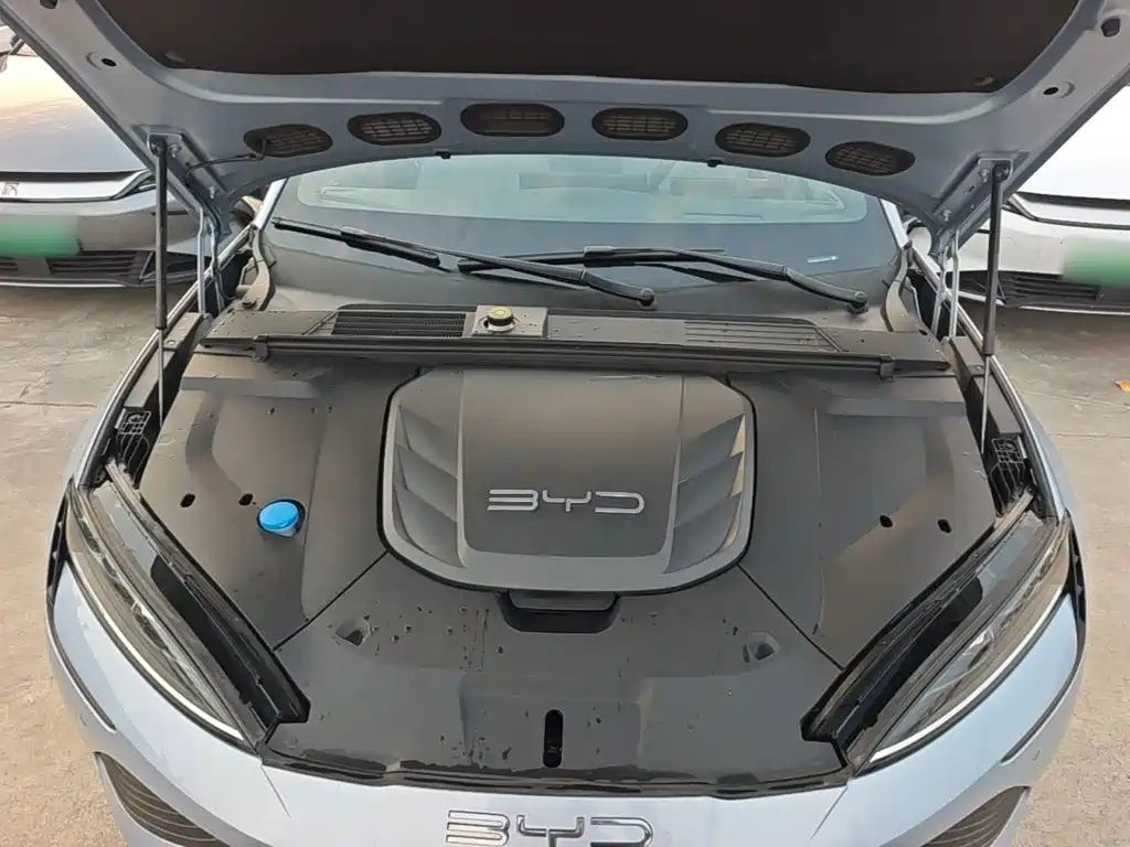 BYD Seal — миниатюра 20