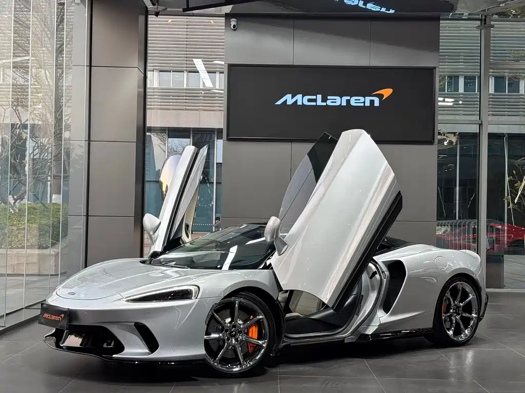 McLaren GT 2021