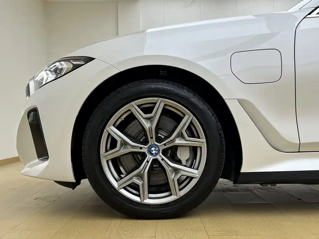 BMW i3 — миниатюра 5