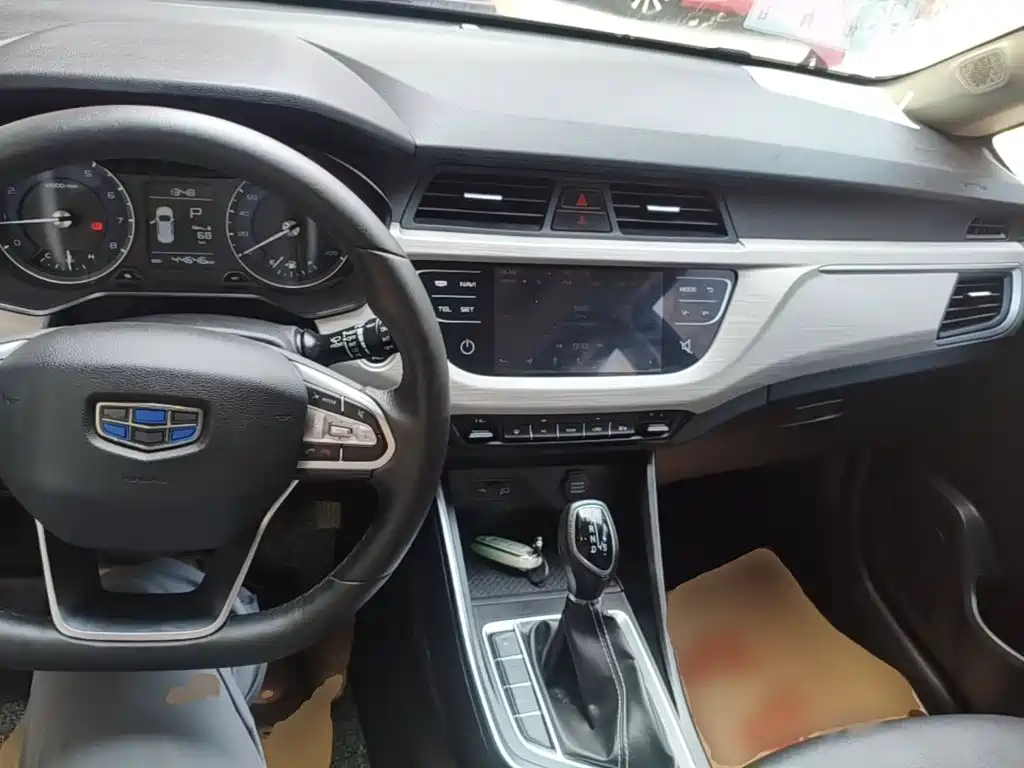 Geely Vision X3 — миниатюра 10