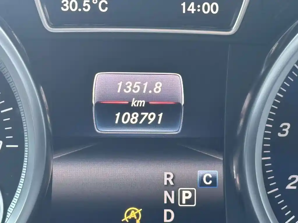 Mercedes-Benz GLE (Import) — миниатюра 11