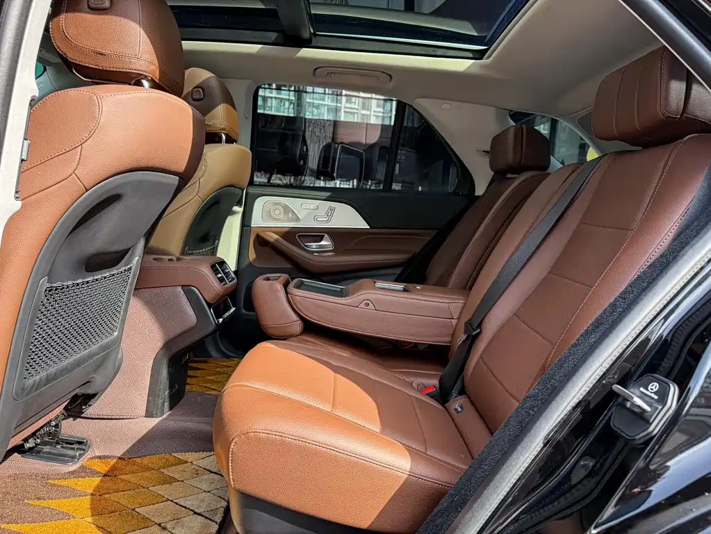Mercedes-Benz GLE (Import) — миниатюра 9