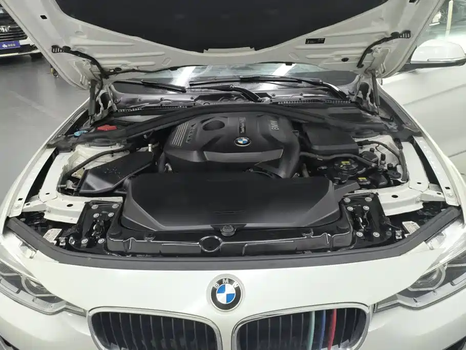 BMW 3 Series — миниатюра 10